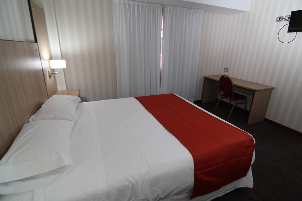 Hotel El Cortijo Neuquen Luaran gambar